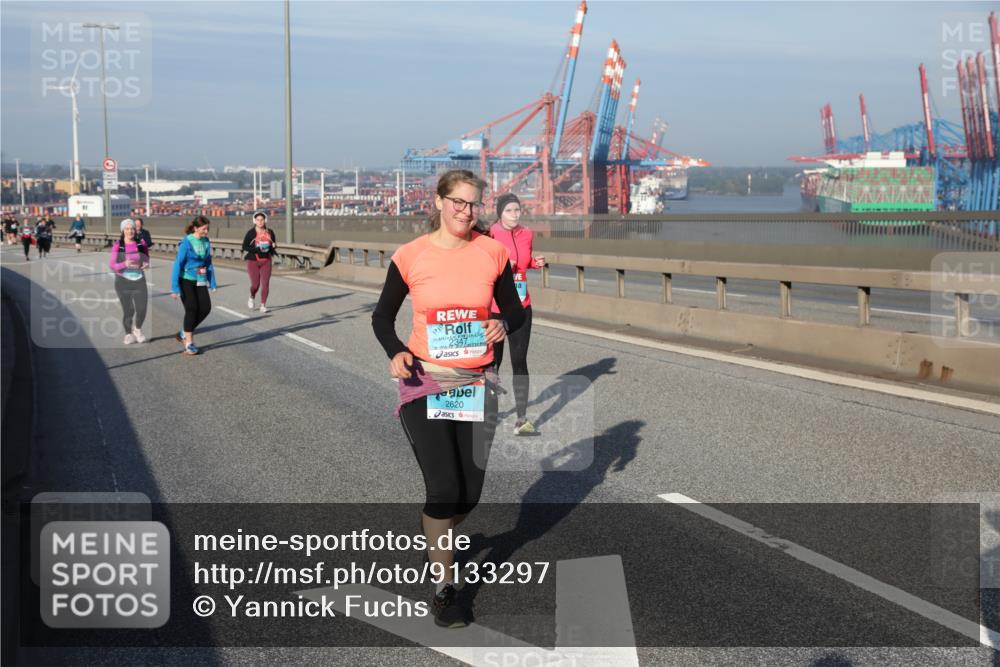 03.10.2025 - Köhlbrandbrückenlauf Yannick Fuchs http://msf.ph/oto/9133297 03.10.2025 09:05:50 Position 2 2620 meine-sportfotos.de