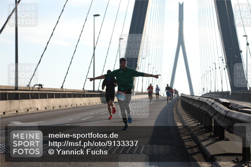 03.10.2025 - Köhlbrandbrückenlauf Yannick Fuchs http://msf.ph/oto/9133337 03.10.2025 08:20:11 Position 1  meine-sportfotos.de