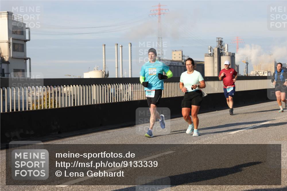 03.10.2025 - Köhlbrandbrückenlauf Lena Gebhardt http://msf.ph/oto/9133339 03.10.2025 09:51:15 Position 2 2716 meine-sportfotos.de