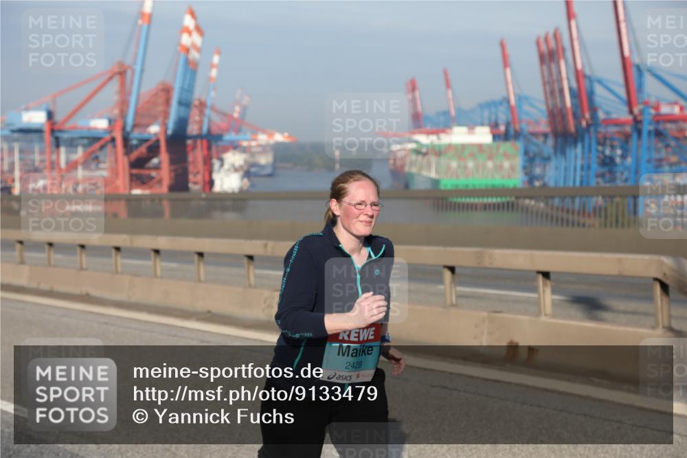 03.10.2025 - Köhlbrandbrückenlauf Yannick Fuchs http://msf.ph/oto/9133479 03.10.2025 09:06:02 Position 2 2428 meine-sportfotos.de