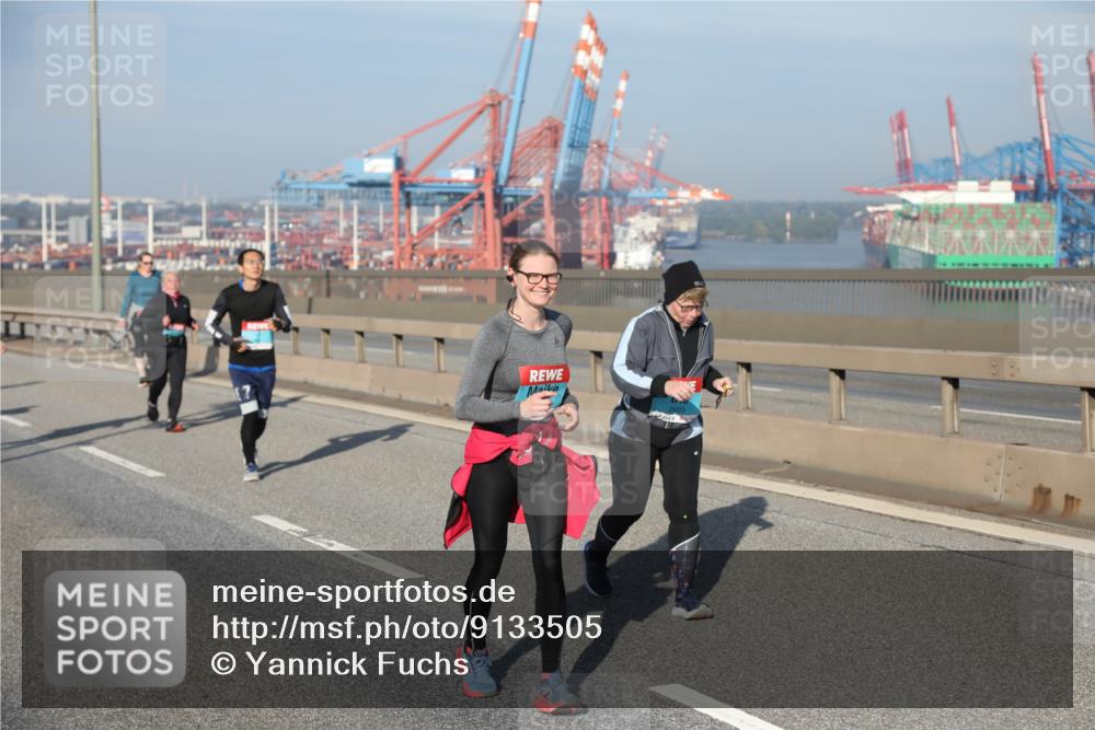 03.10.2025 - Köhlbrandbrückenlauf Yannick Fuchs http://msf.ph/oto/9133505 03.10.2025 09:06:16 Position 2  meine-sportfotos.de
