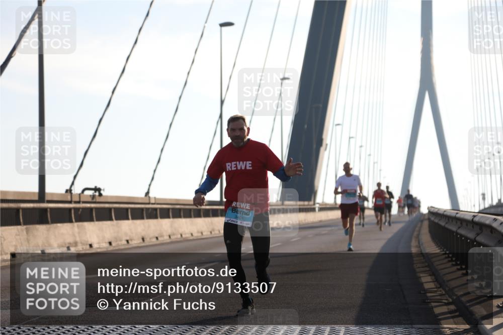 03.10.2025 - Köhlbrandbrückenlauf Yannick Fuchs http://msf.ph/oto/9133507 03.10.2025 08:20:26 Position 1 3401 meine-sportfotos.de