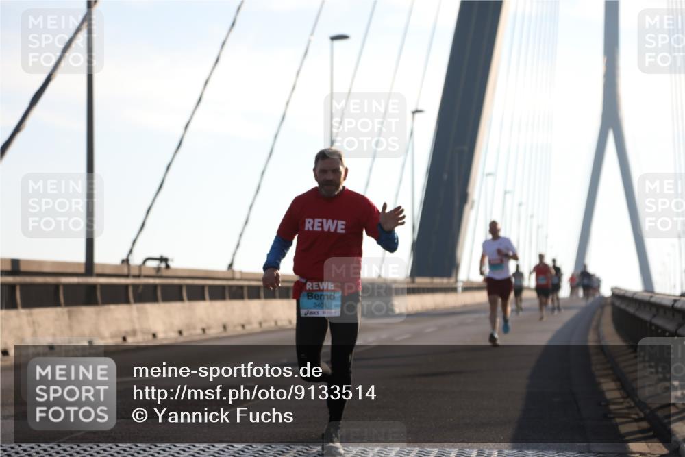 03.10.2025 - Köhlbrandbrückenlauf Yannick Fuchs http://msf.ph/oto/9133514 03.10.2025 08:20:26 Position 1 3401 meine-sportfotos.de