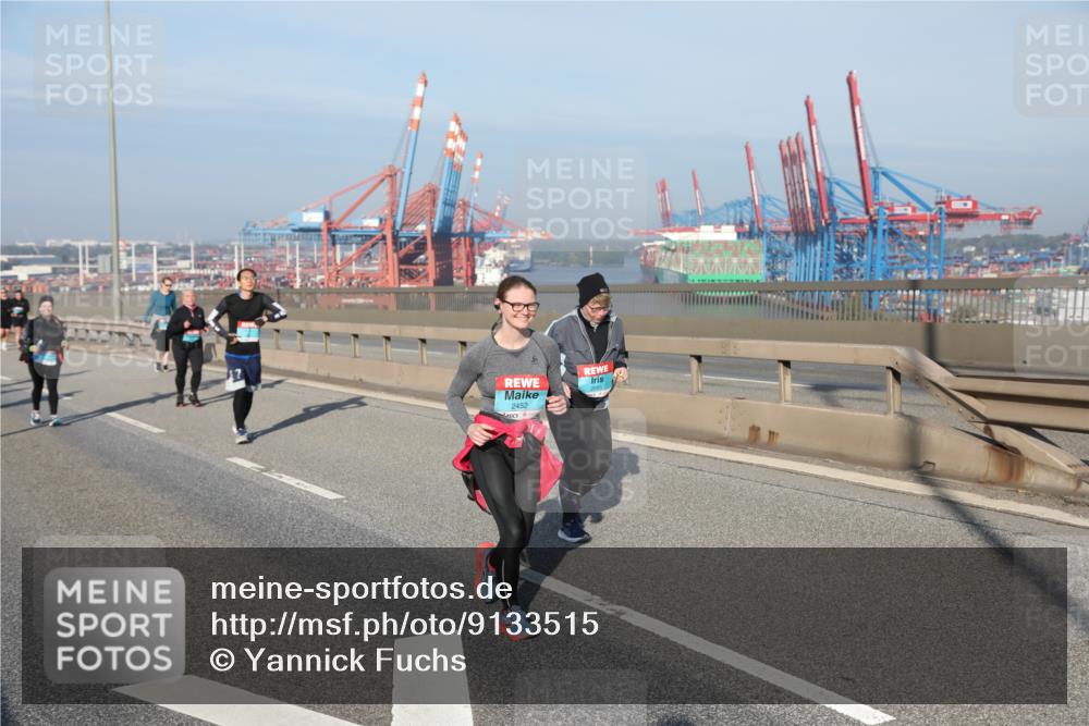 03.10.2025 - Köhlbrandbrückenlauf Yannick Fuchs http://msf.ph/oto/9133515 03.10.2025 09:06:17 Position 2 2452 meine-sportfotos.de