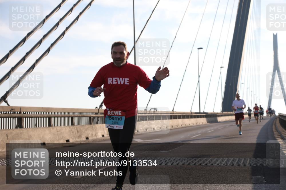 03.10.2025 - Köhlbrandbrückenlauf Yannick Fuchs http://msf.ph/oto/9133534 03.10.2025 08:20:27 Position 1 3401 meine-sportfotos.de