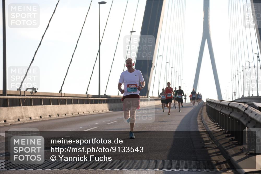03.10.2025 - Köhlbrandbrückenlauf Yannick Fuchs http://msf.ph/oto/9133543 03.10.2025 08:20:28 Position 1  meine-sportfotos.de