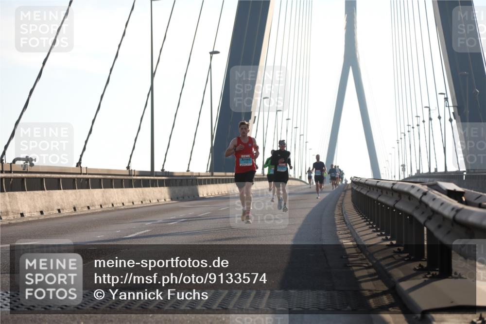 03.10.2025 - Köhlbrandbrückenlauf Yannick Fuchs http://msf.ph/oto/9133574 03.10.2025 08:20:32 Position 1  meine-sportfotos.de