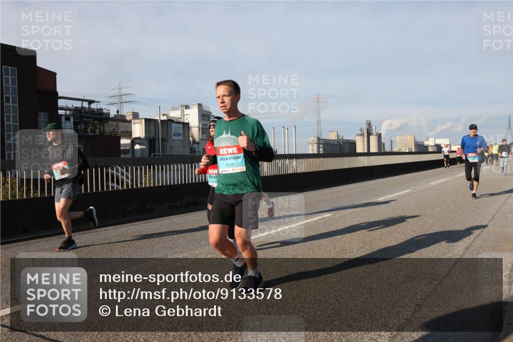 03.10.2025 - Köhlbrandbrückenlauf Lena Gebhardt http://msf.ph/oto/9133578 03.10.2025 09:51:30 Position 2 1699 meine-sportfotos.de