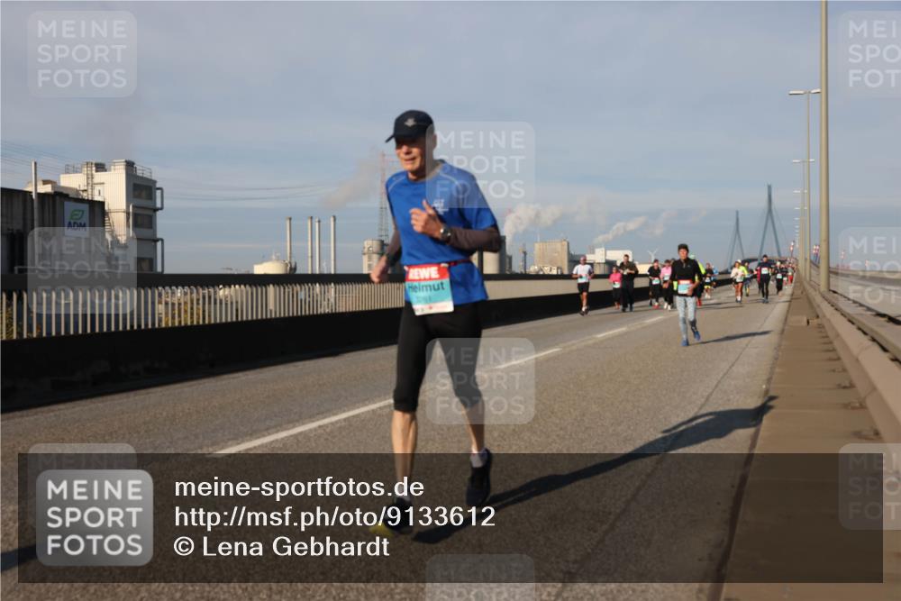 03.10.2025 - Köhlbrandbrückenlauf Lena Gebhardt http://msf.ph/oto/9133612 03.10.2025 09:51:33 Position 2 2 meine-sportfotos.de