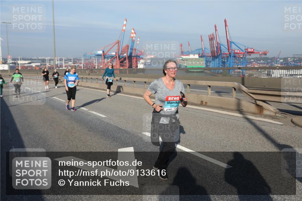 03.10.2025 - Köhlbrandbrückenlauf Yannick Fuchs http://msf.ph/oto/9133616 03.10.2025 09:06:24 Position 2 2486 meine-sportfotos.de