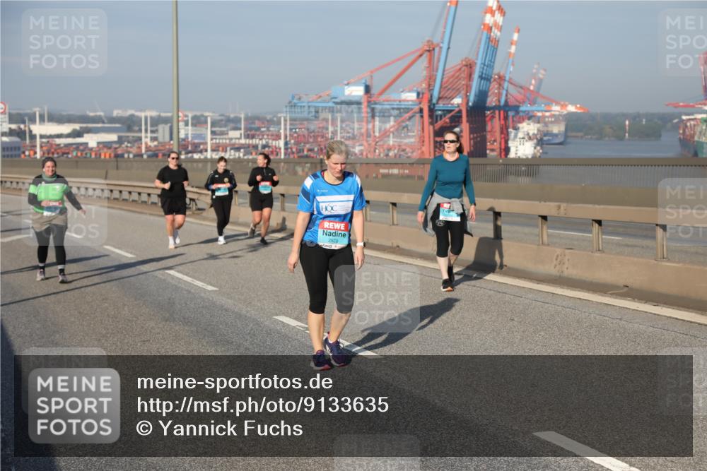 03.10.2025 - Köhlbrandbrückenlauf Yannick Fuchs http://msf.ph/oto/9133635 03.10.2025 09:06:26 Position 2 2520 meine-sportfotos.de