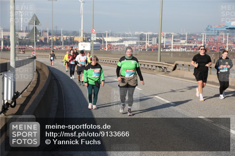 03.10.2025 - Köhlbrandbrückenlauf Yannick Fuchs http://msf.ph/oto/9133666 03.10.2025 09:06:29 Position 2 3624 meine-sportfotos.de