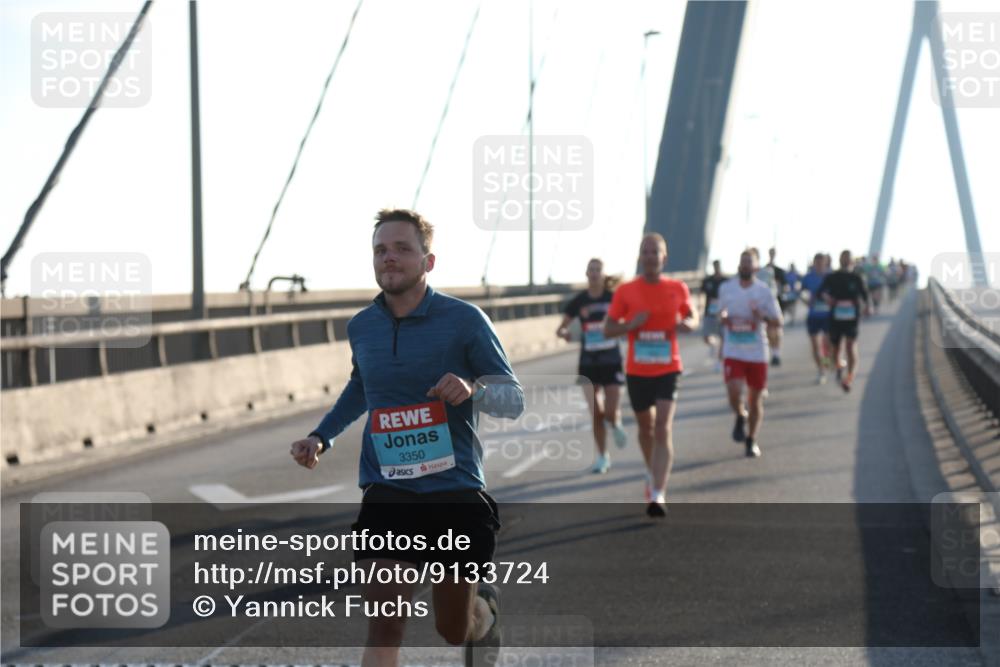 03.10.2025 - Köhlbrandbrückenlauf Yannick Fuchs http://msf.ph/oto/9133724 03.10.2025 08:20:50 Position 1 3350 meine-sportfotos.de