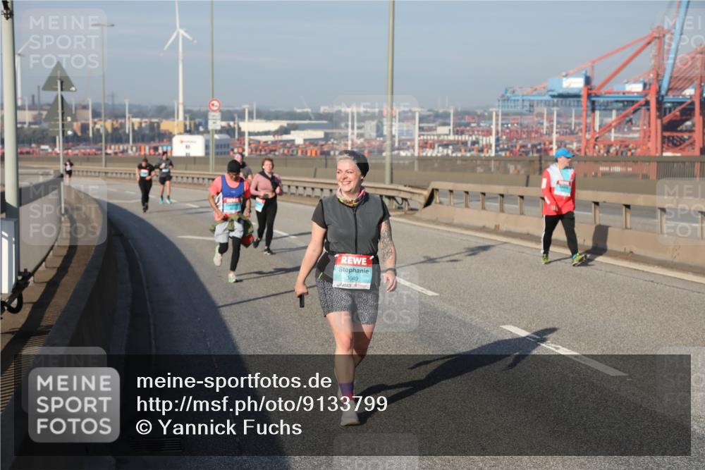 03.10.2025 - Köhlbrandbrückenlauf Yannick Fuchs http://msf.ph/oto/9133799 03.10.2025 09:06:56 Position 2 3649 meine-sportfotos.de