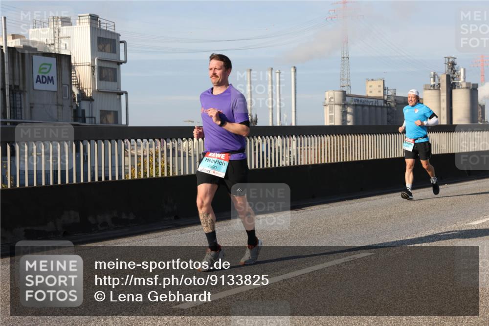 03.10.2025 - Köhlbrandbrückenlauf Lena Gebhardt http://msf.ph/oto/9133825 03.10.2025 09:51:50 Position 2 2990 meine-sportfotos.de
