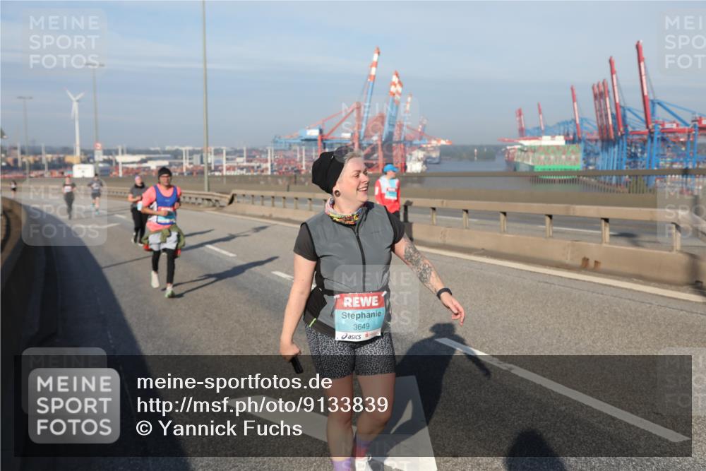 03.10.2025 - Köhlbrandbrückenlauf Yannick Fuchs http://msf.ph/oto/9133839 03.10.2025 09:06:59 Position 2 3649 meine-sportfotos.de
