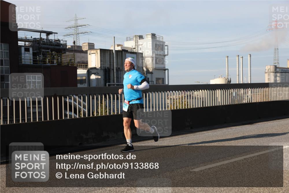 03.10.2025 - Köhlbrandbrückenlauf Lena Gebhardt http://msf.ph/oto/9133868 03.10.2025 09:51:53 Position 2  meine-sportfotos.de