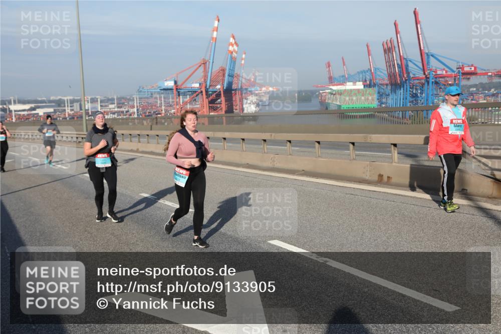03.10.2025 - Köhlbrandbrückenlauf Yannick Fuchs http://msf.ph/oto/9133905 03.10.2025 09:07:04 Position 2 2308 meine-sportfotos.de