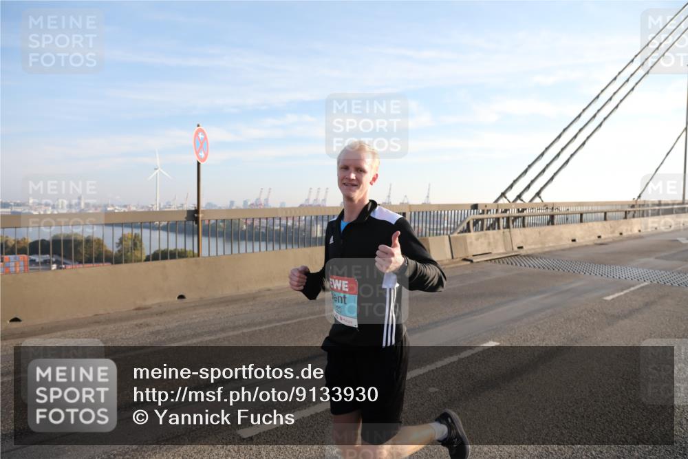03.10.2025 - Köhlbrandbrückenlauf Yannick Fuchs http://msf.ph/oto/9133930 03.10.2025 08:21:00 Position 1 1029 meine-sportfotos.de