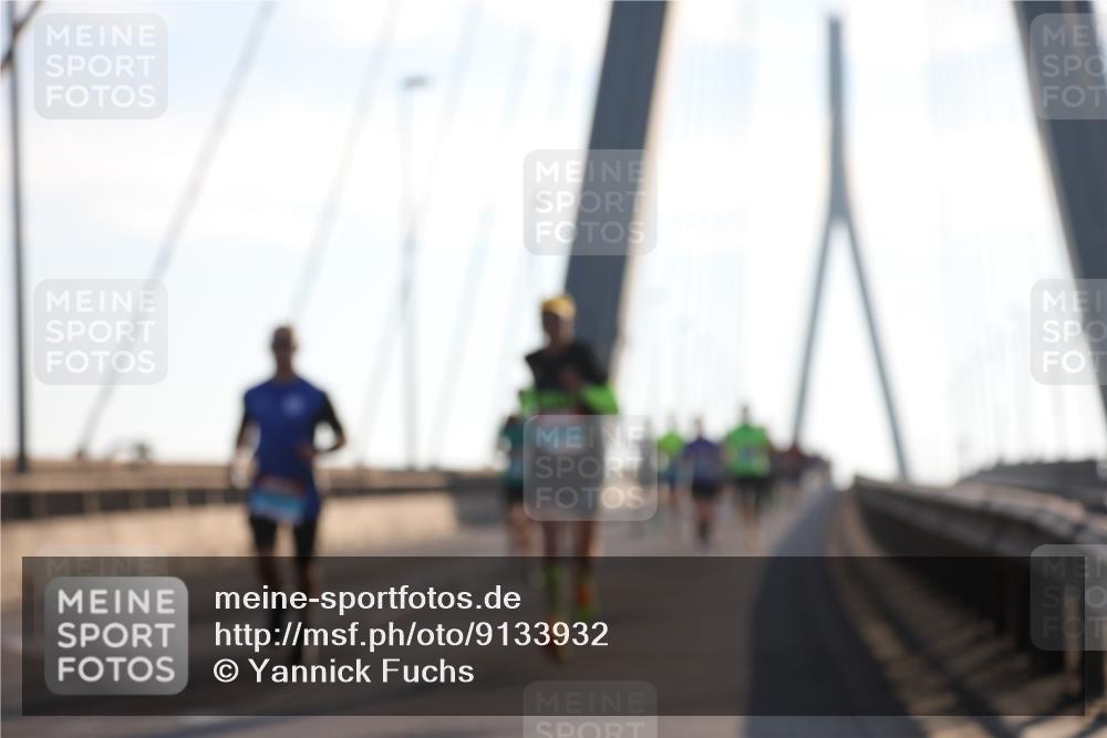03.10.2025 - Köhlbrandbrückenlauf Yannick Fuchs http://msf.ph/oto/9133932 03.10.2025 08:21:02 Position 1  meine-sportfotos.de