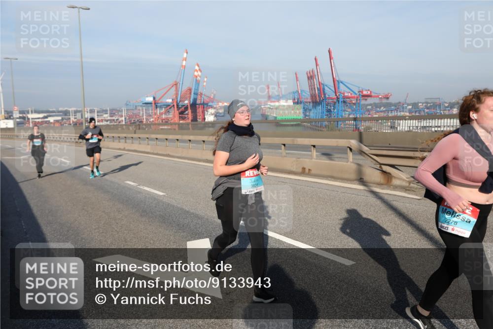 03.10.2025 - Köhlbrandbrückenlauf Yannick Fuchs http://msf.ph/oto/9133943 03.10.2025 09:07:06 Position 2 3824, 2278 meine-sportfotos.de