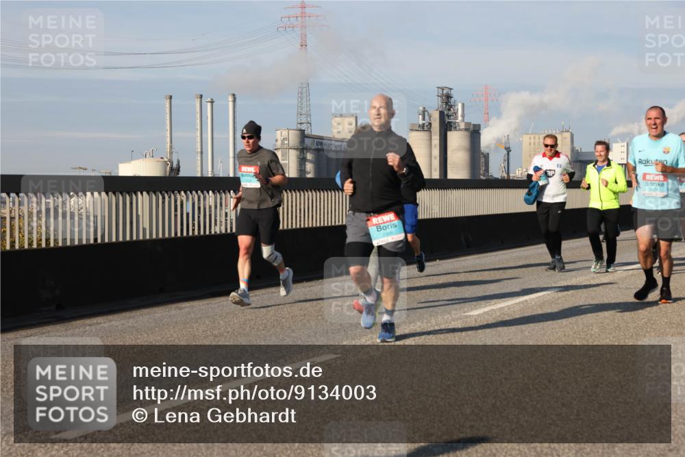 03.10.2025 - Köhlbrandbrückenlauf Lena Gebhardt http://msf.ph/oto/9134003 03.10.2025 09:52:06 Position 2  meine-sportfotos.de