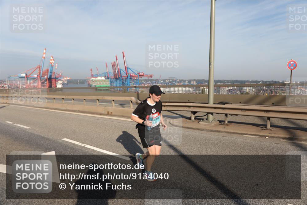 03.10.2025 - Köhlbrandbrückenlauf Yannick Fuchs http://msf.ph/oto/9134040 03.10.2025 09:07:28 Position 2 2012 meine-sportfotos.de
