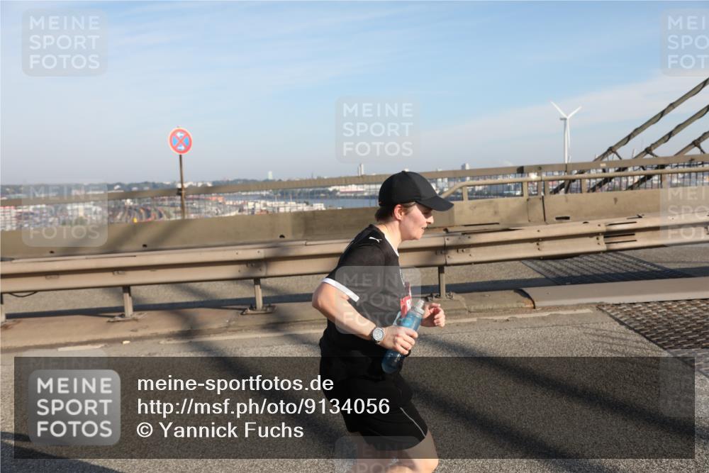03.10.2025 - Köhlbrandbrückenlauf Yannick Fuchs http://msf.ph/oto/9134056 03.10.2025 09:07:29 Position 2  meine-sportfotos.de