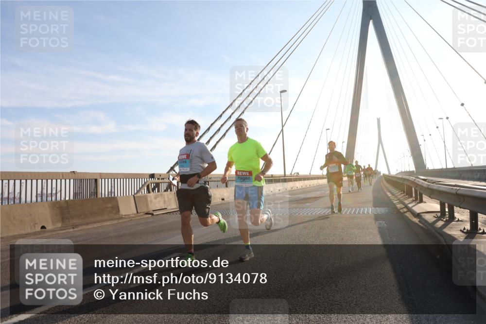 03.10.2025 - Köhlbrandbrückenlauf Yannick Fuchs http://msf.ph/oto/9134078 03.10.2025 08:21:11 Position 1  meine-sportfotos.de