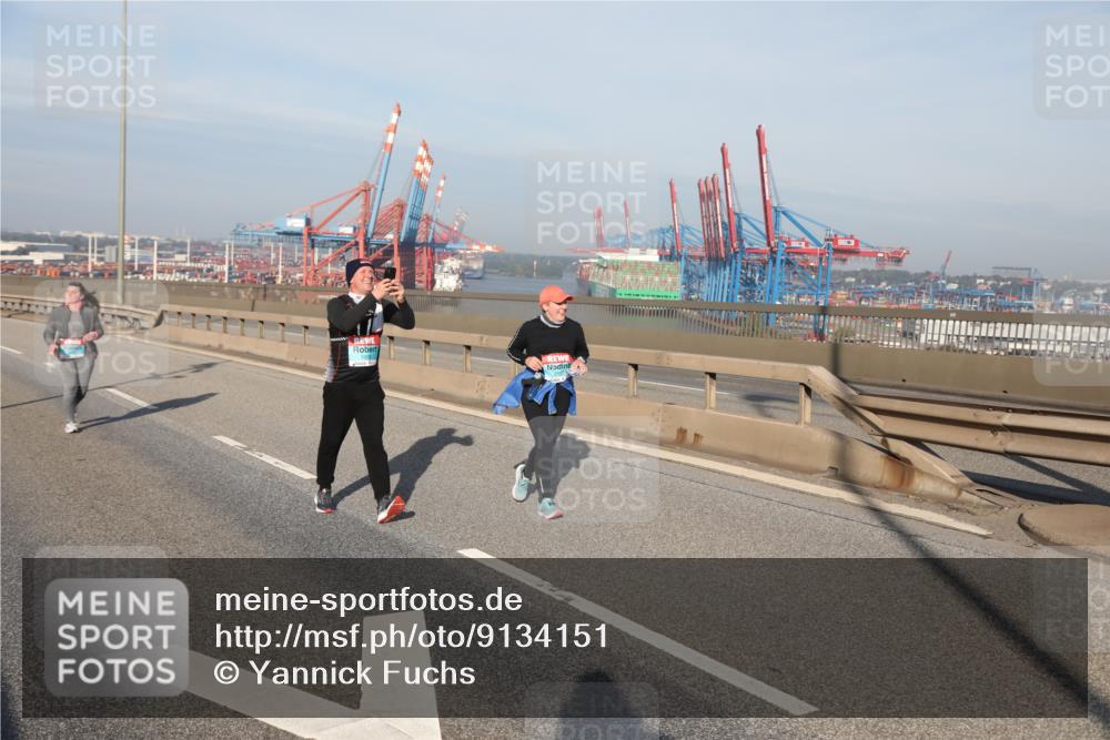 03.10.2025 - Köhlbrandbrückenlauf Yannick Fuchs http://msf.ph/oto/9134151 03.10.2025 09:08:24 Position 2  meine-sportfotos.de