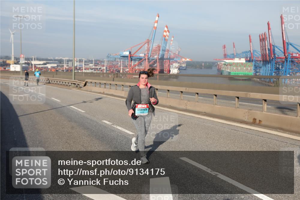 03.10.2025 - Köhlbrandbrückenlauf Yannick Fuchs http://msf.ph/oto/9134175 03.10.2025 09:08:27 Position 2 3606 meine-sportfotos.de