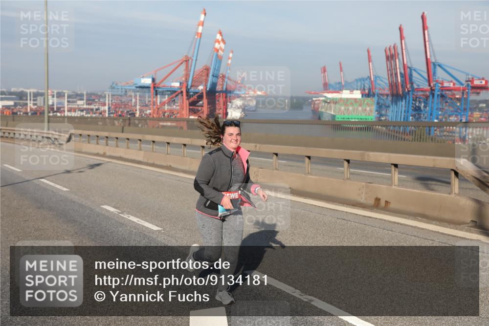 03.10.2025 - Köhlbrandbrückenlauf Yannick Fuchs http://msf.ph/oto/9134181 03.10.2025 09:08:27 Position 2  meine-sportfotos.de