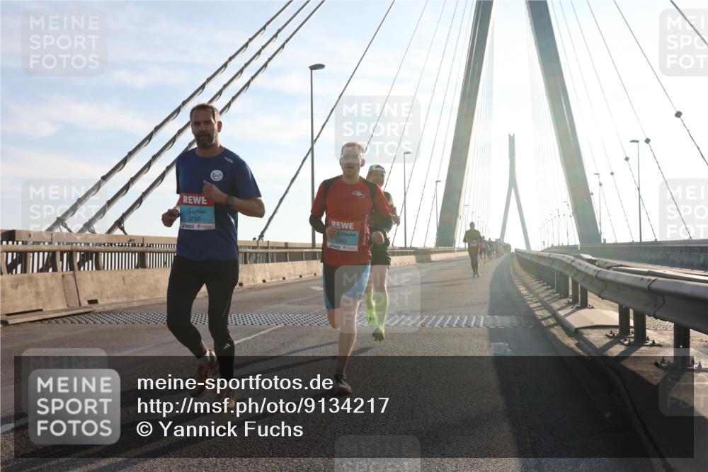 03.10.2025 - Köhlbrandbrückenlauf Yannick Fuchs http://msf.ph/oto/9134217 03.10.2025 08:21:17 Position 1 3756, 3490 meine-sportfotos.de