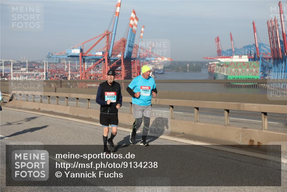 03.10.2025 - Köhlbrandbrückenlauf Yannick Fuchs http://msf.ph/oto/9134238 03.10.2025 09:08:47 Position 2 2064 meine-sportfotos.de