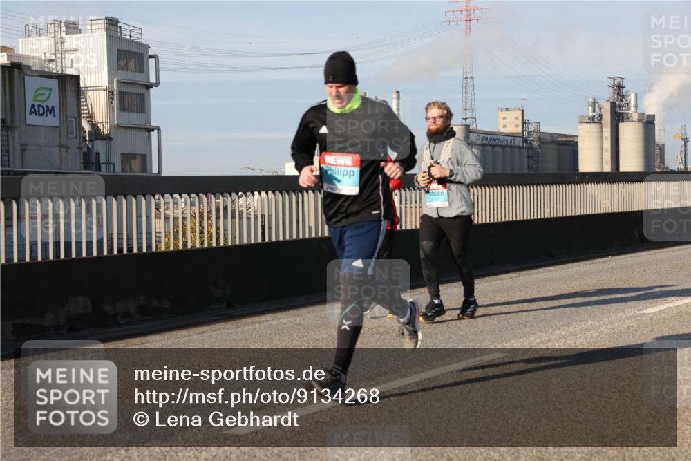 03.10.2025 - Köhlbrandbrückenlauf Lena Gebhardt http://msf.ph/oto/9134268 03.10.2025 09:52:26 Position 2  meine-sportfotos.de