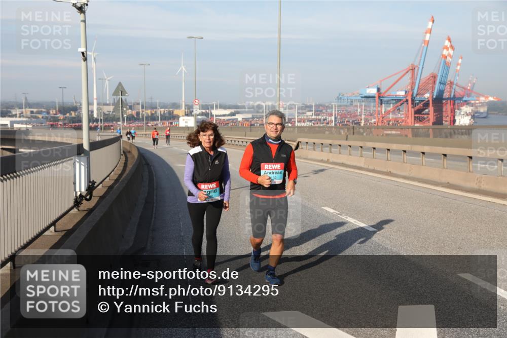 03.10.2025 - Köhlbrandbrückenlauf Yannick Fuchs http://msf.ph/oto/9134295 03.10.2025 09:08:56 Position 2  meine-sportfotos.de