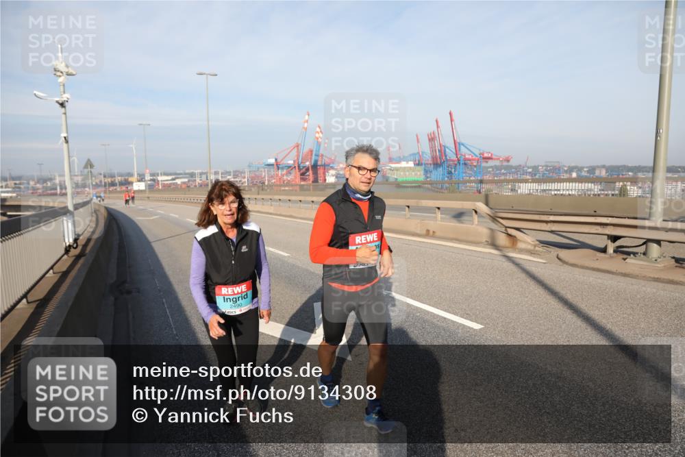 03.10.2025 - Köhlbrandbrückenlauf Yannick Fuchs http://msf.ph/oto/9134308 03.10.2025 09:08:58 Position 2 2490 meine-sportfotos.de