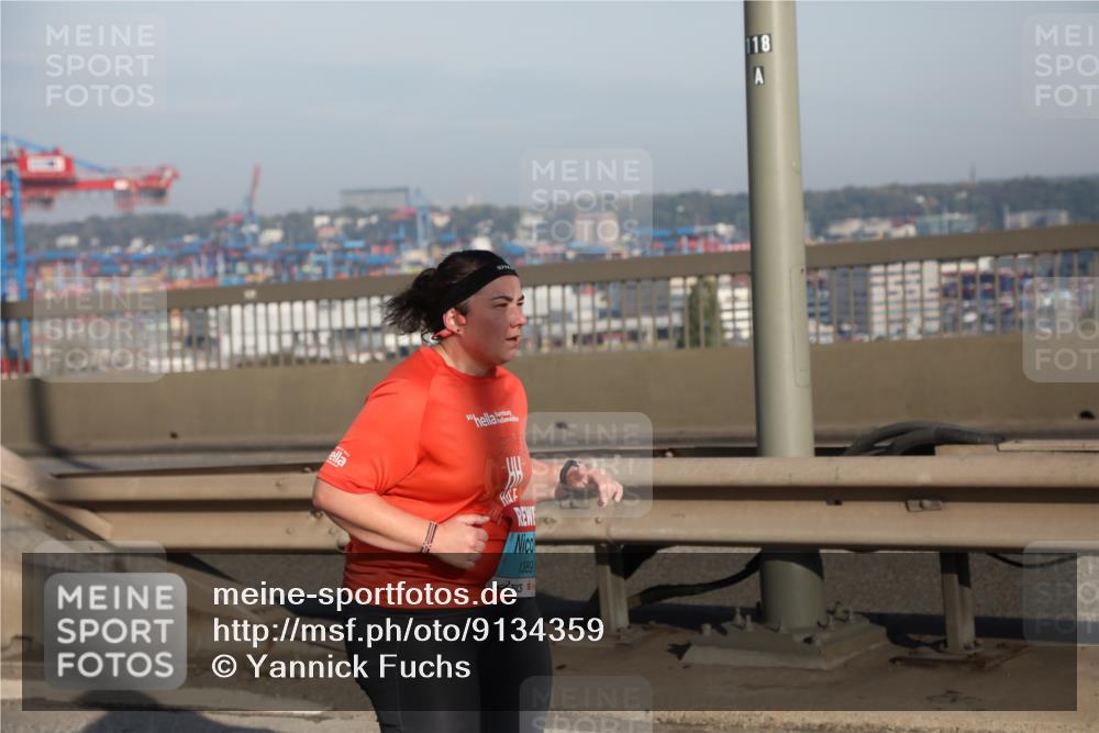 03.10.2025 - Köhlbrandbrückenlauf Yannick Fuchs http://msf.ph/oto/9134359 03.10.2025 09:09:22 Position 2 30, 1389, 118 meine-sportfotos.de