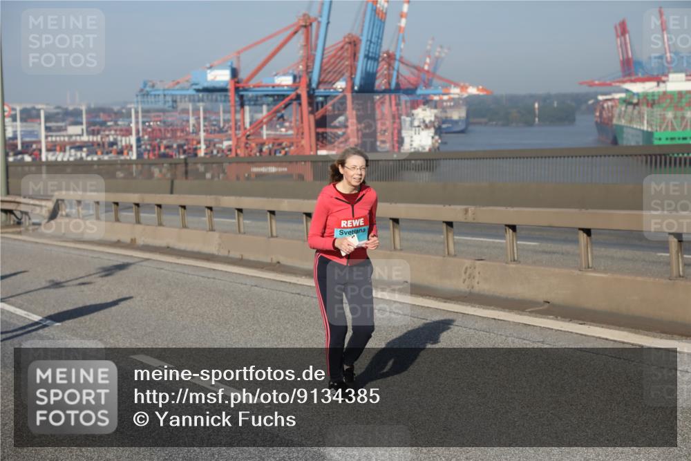03.10.2025 - Köhlbrandbrückenlauf Yannick Fuchs http://msf.ph/oto/9134385 03.10.2025 09:09:27 Position 2  meine-sportfotos.de