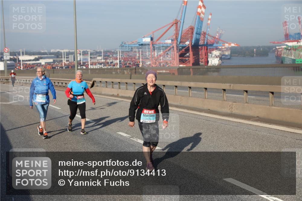 03.10.2025 - Köhlbrandbrückenlauf Yannick Fuchs http://msf.ph/oto/9134413 03.10.2025 09:09:30 Position 2 2236 meine-sportfotos.de
