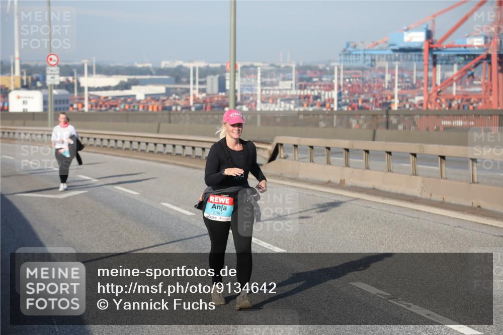 03.10.2025 - Köhlbrandbrückenlauf Yannick Fuchs http://msf.ph/oto/9134642 03.10.2025 09:10:14 Position 2 2367 meine-sportfotos.de