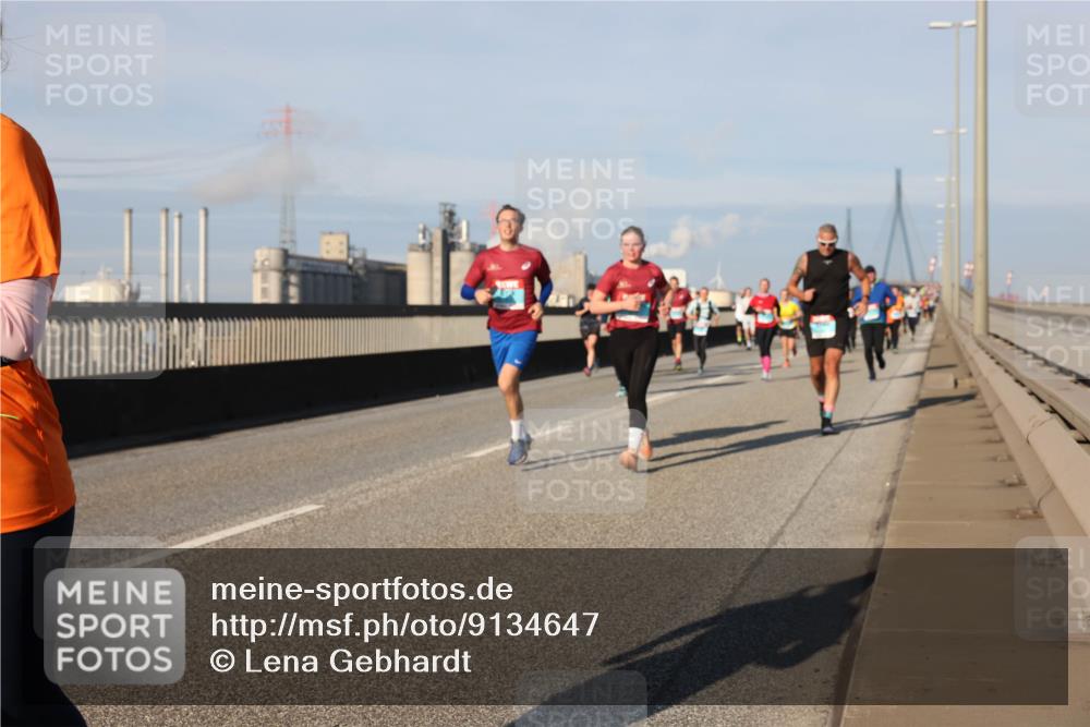 03.10.2025 - Köhlbrandbrückenlauf Lena Gebhardt http://msf.ph/oto/9134647 03.10.2025 09:52:48 Position 2  meine-sportfotos.de