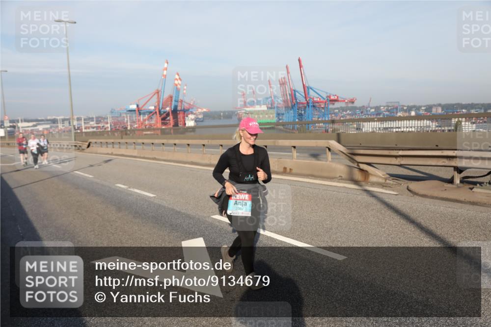 03.10.2025 - Köhlbrandbrückenlauf Yannick Fuchs http://msf.ph/oto/9134679 03.10.2025 09:10:19 Position 2 2367 meine-sportfotos.de