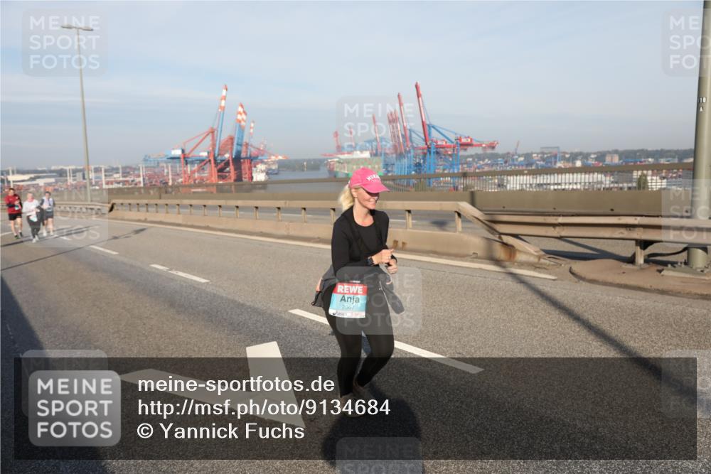03.10.2025 - Köhlbrandbrückenlauf Yannick Fuchs http://msf.ph/oto/9134684 03.10.2025 09:10:19 Position 2 2367 meine-sportfotos.de