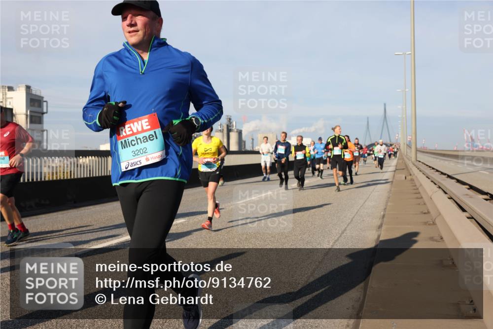 03.10.2025 - Köhlbrandbrückenlauf Lena Gebhardt http://msf.ph/oto/9134762 03.10.2025 09:52:56 Position 2 3202 meine-sportfotos.de