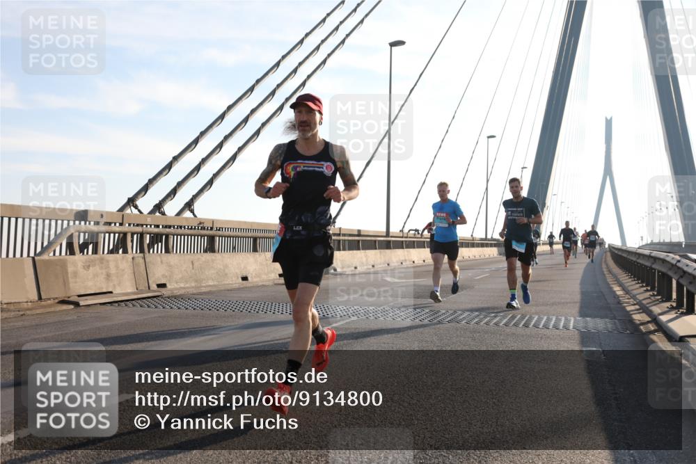 03.10.2025 - Köhlbrandbrückenlauf Yannick Fuchs http://msf.ph/oto/9134800 03.10.2025 08:21:58 Position 1  meine-sportfotos.de