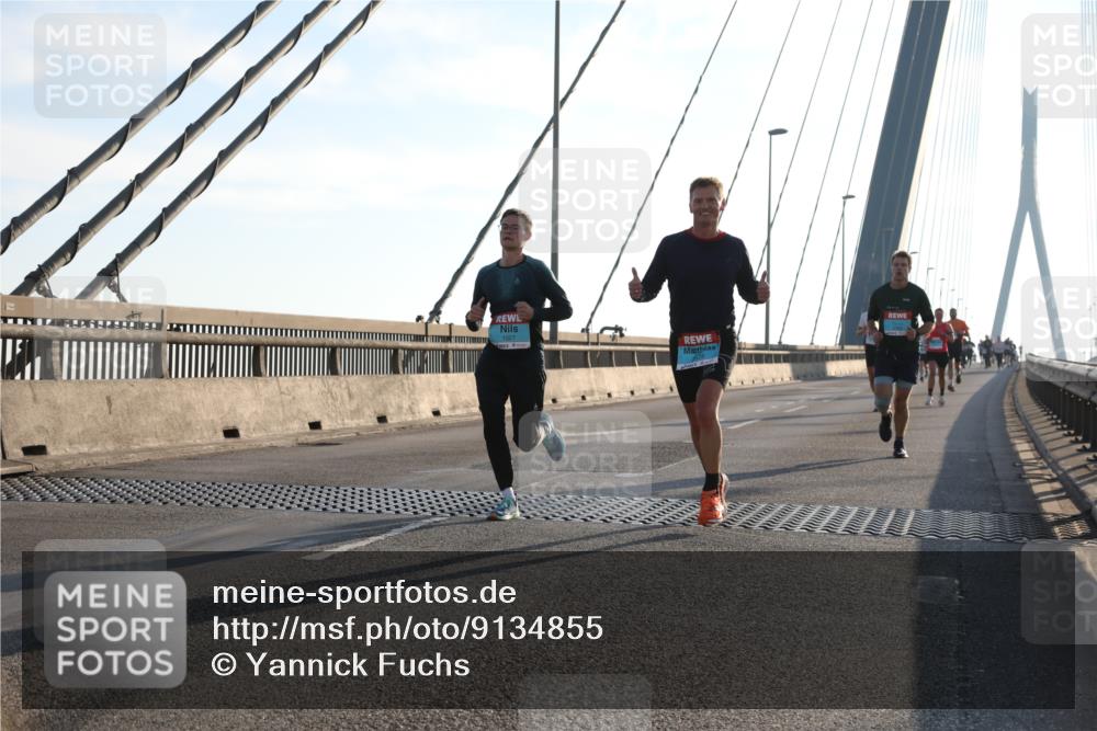 03.10.2025 - Köhlbrandbrückenlauf Yannick Fuchs http://msf.ph/oto/9134855 03.10.2025 08:22:04 Position 1  meine-sportfotos.de