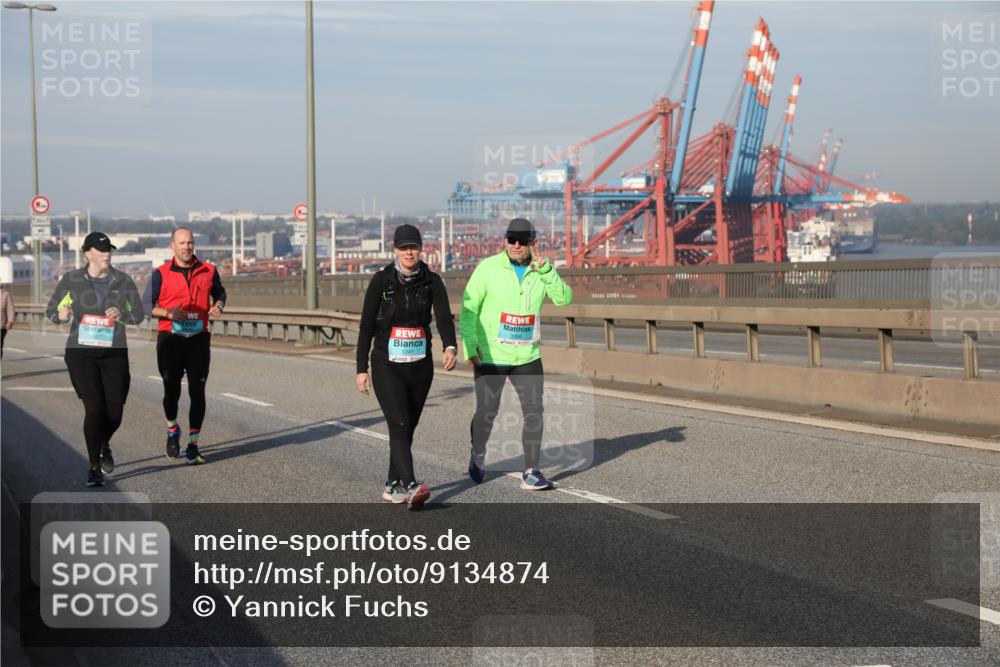 03.10.2025 - Köhlbrandbrückenlauf Yannick Fuchs http://msf.ph/oto/9134874 03.10.2025 09:12:08 Position 2 1241 meine-sportfotos.de