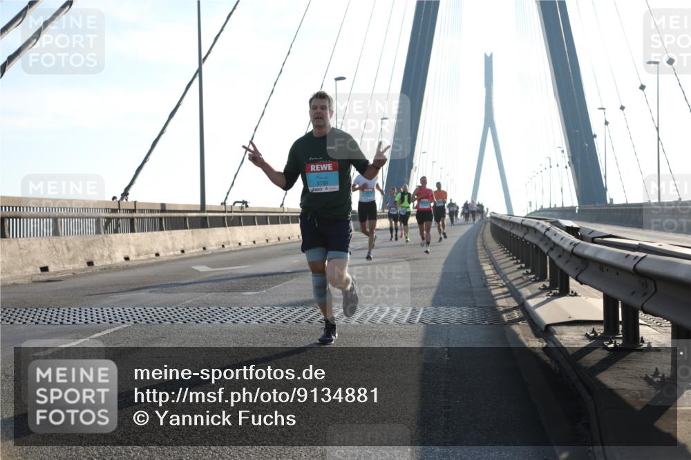 03.10.2025 - Köhlbrandbrückenlauf Yannick Fuchs http://msf.ph/oto/9134881 03.10.2025 08:22:06 Position 1 3763 meine-sportfotos.de