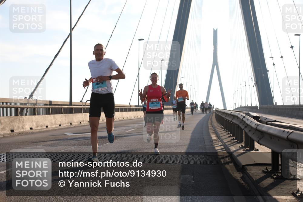 03.10.2025 - Köhlbrandbrückenlauf Yannick Fuchs http://msf.ph/oto/9134930 03.10.2025 08:22:08 Position 1 1048, 3249 meine-sportfotos.de